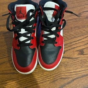 Chicago black toe Jordan 1s